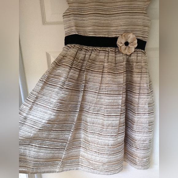 Jona Michelle Golden dress - Picture 7 of 13